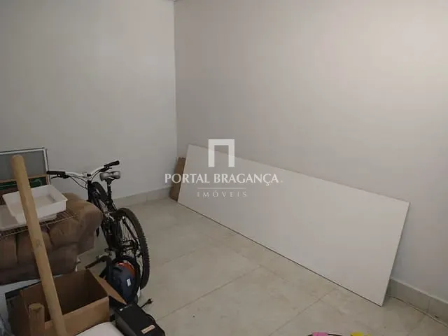 Casa com 477m² 3 quartos e 5 banheiros, à venda, no bairro Condomínio Residencial Campos do Conde em Bragança Paulista