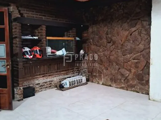 Casa com 90m² 2 quartos e 2 banheiros, à venda, no bairro Centro em Pelotas