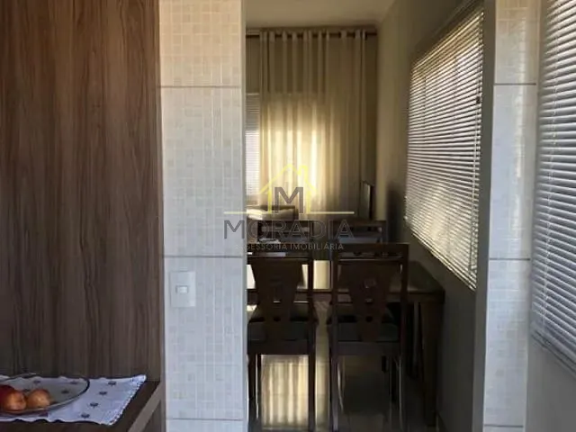 Casa com 360m² 2 quartos e 1 banheiro, à venda, no bairro Alto da Colina em Guaxupé