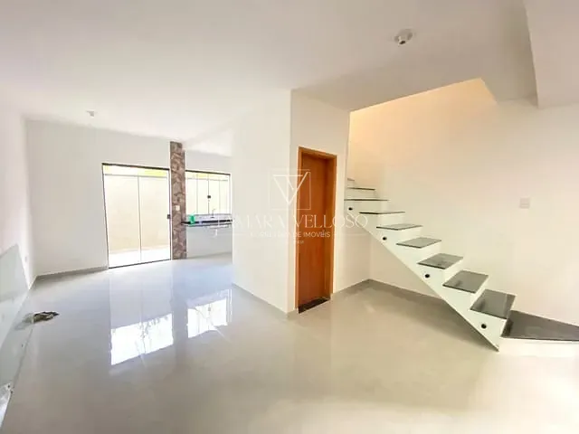 Casa 2 quartos e 3 banheiros, à venda, no bairro Vila Suissa em Mogi das Cruzes