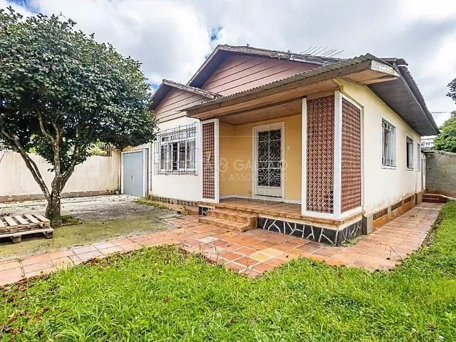 Casa com 139m² 3 quartos e 1 banheiro, à venda, no bairro Bacacheri em Curitiba