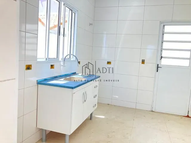 Casa 3 quartos e 1 banheiro, à venda, no bairro Vila Melchizedec em Mogi das Cruzes