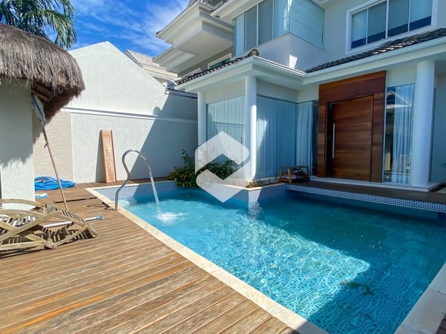 Casa com 260m² 4 quartos e 6 banheiros, à venda, no bairro Recreio dos Bandeirantes em Rio de Janeiro