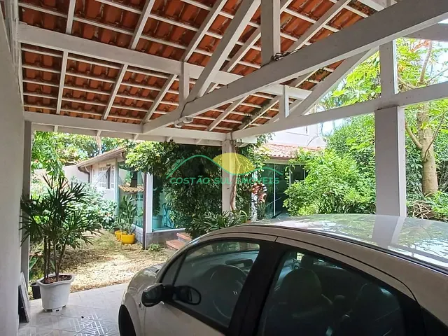 Casa com 360m² 3 quartos e 4 banheiros, à venda, no bairro Morro das Pedras em Florianópolis
