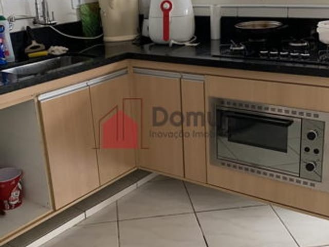 Casa com 250m², à venda, no bairro Jardim Jaraguá em Taubaté