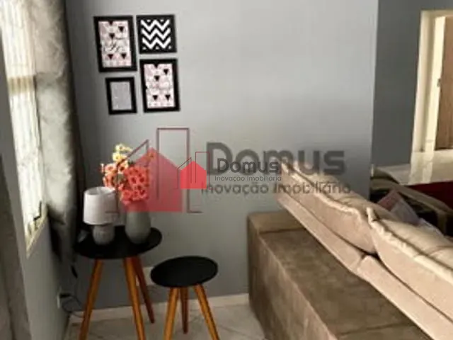 Casa com 250m², à venda, no bairro Jardim Jaraguá em Taubaté