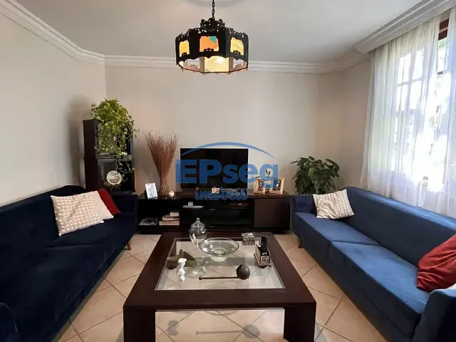Casa 5 quartos e 5 banheiros, à venda, no bairro Piatã em Salvador