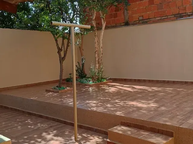 Casa 2 quartos e 2 banheiros, à venda, no bairro Conjunto Habitacional Antônio Costa em Mirassolândia