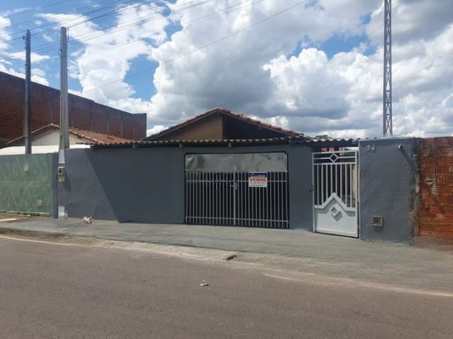 Casa com 256m² 4 quartos e 2 banheiros, à venda, no bairro Jardim Flamengo em Birigui