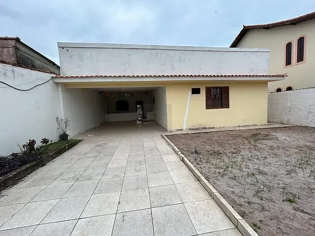 Casa com 600m² 3 quartos e 2 banheiros, à venda, no bairro Praia de Itaipuaçu (Itaipuaçu) em Maricá