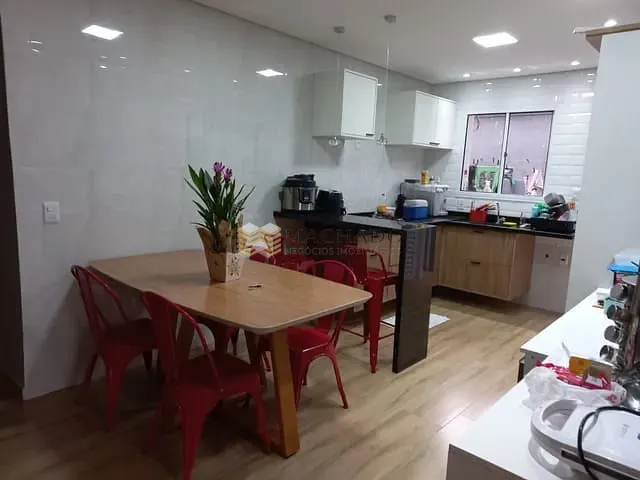 Casa 2 quartos e 1 banheiro, à venda, no bairro Jardim Pacaembu em Jundiaí