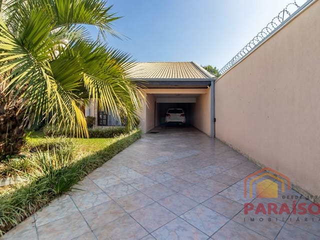 Casa com 770m² 4 quartos e 6 banheiros, à venda, no bairro Boqueirão em Curitiba