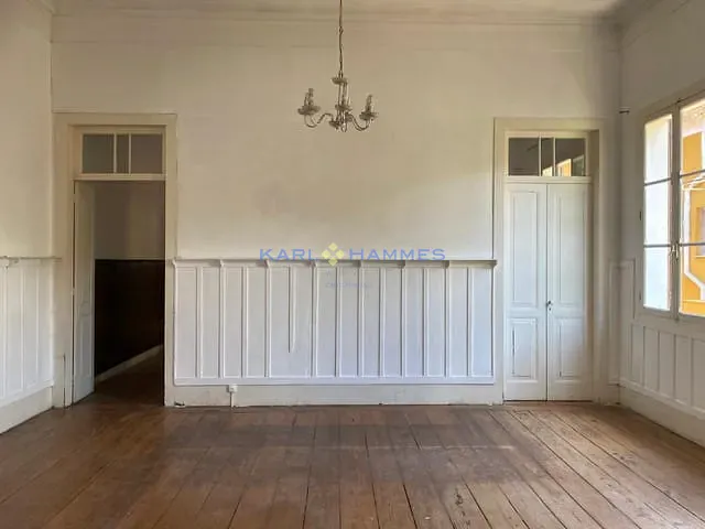 Casa 5 quartos e 2 banheiros, para alugar, no bairro Centro em Petrópolis