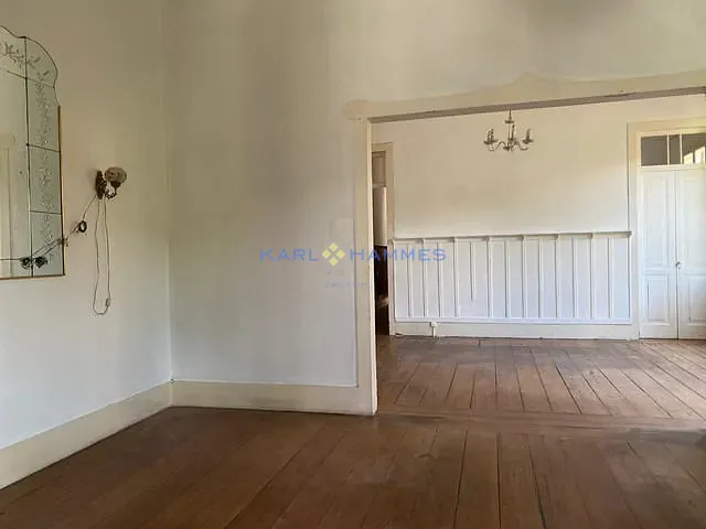 Casa 5 quartos e 2 banheiros, para alugar, no bairro Centro em Petrópolis