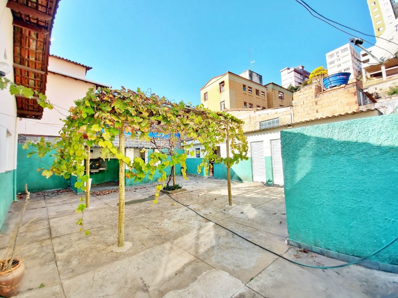 Casa à venda com 2 quartos, suíte, copa reversível e 3 vagas no Bairro Padre Eustáquio – Belo Horizonte/MG
