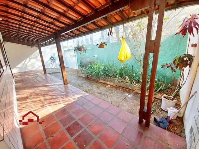 Casa 2 quartos e 2 banheiros, à venda, no bairro Padre Eustáquio em Belo Horizonte