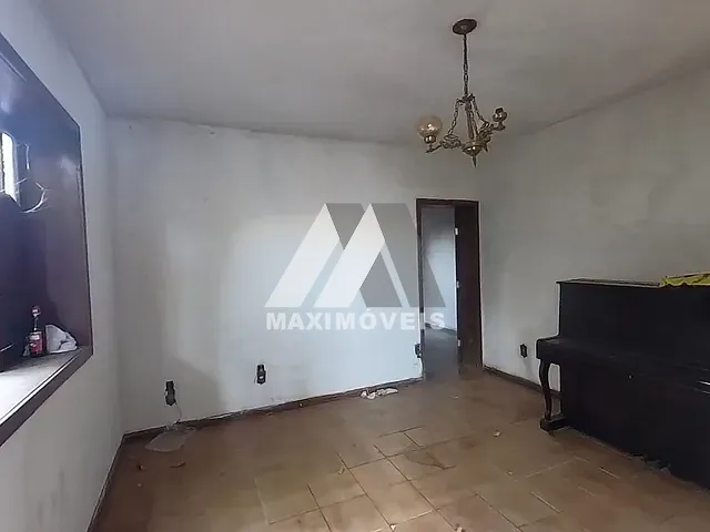 Casa com 612m² 5 quartos e 6 banheiros, à venda, no bairro Esplanada em Araçuaí