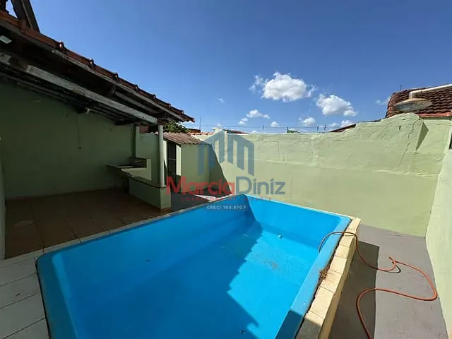 Casa 2 quartos e 1 banheiro, para alugar, no bairro Centro em Ituverava