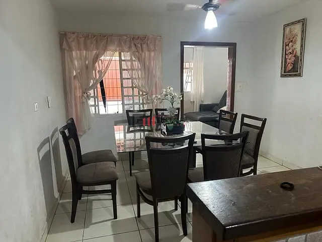 Casa com 200m² 2 quartos e 2 banheiros, à venda, no bairro Giovani Lunardelli em Londrina