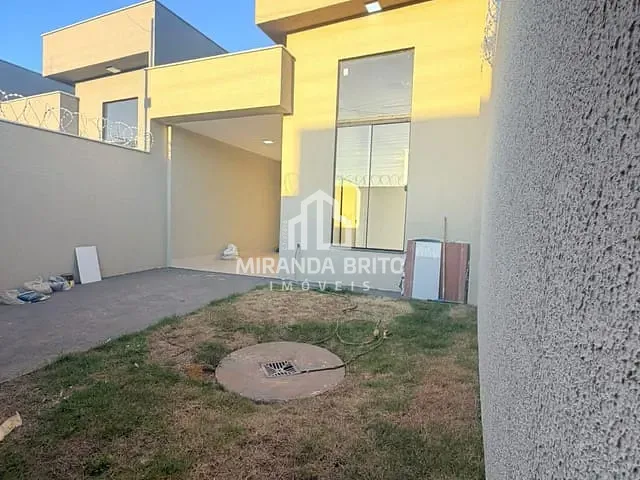 Casa 3 quartos e 1 banheiro, à venda, no bairro Setor Comendador Walmor em Aparecida de Goiânia