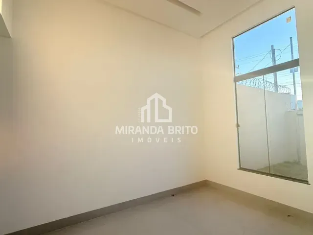 Casa 3 quartos e 1 banheiro, à venda, no bairro Setor Comendador Walmor em Aparecida de Goiânia