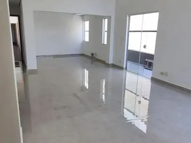 Casa com 500m² 3 quartos e 5 banheiros, à venda, no bairro Condominio Sun Lake em Londrina