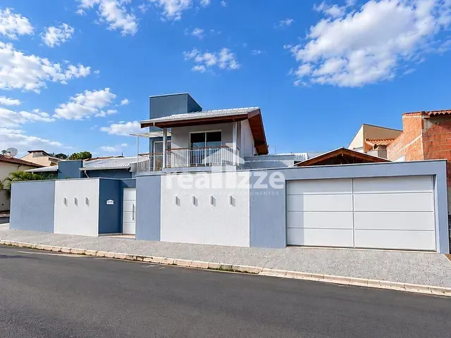 Casa 3 quartos e 3 banheiros, para alugar, no bairro Parque Santa Bárbara em Itapira