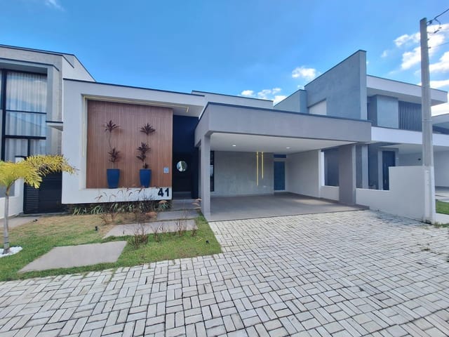 Casa com 300m² 3 quartos e 4 banheiros, à venda, no bairro Loteamento Residencial Parque das Araucárias em Tremembé