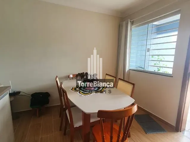 Casa com 125m² 2 quartos e 1 banheiro, à venda, no bairro Cará-Cará em Ponta Grossa