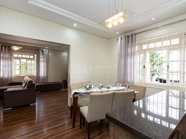 Casa com 185m² 5 quartos e 4 banheiros, à venda, no bairro Santa Quitéria em Curitiba