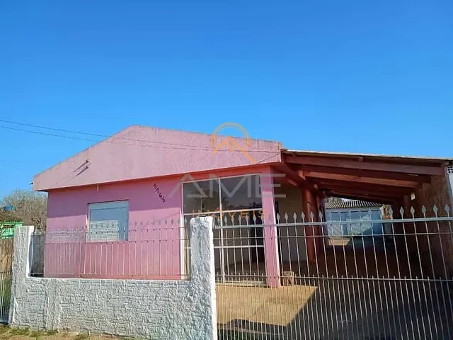 Casa 2 quartos e 1 banheiro, à venda, no bairro Três Vendas em Pelotas