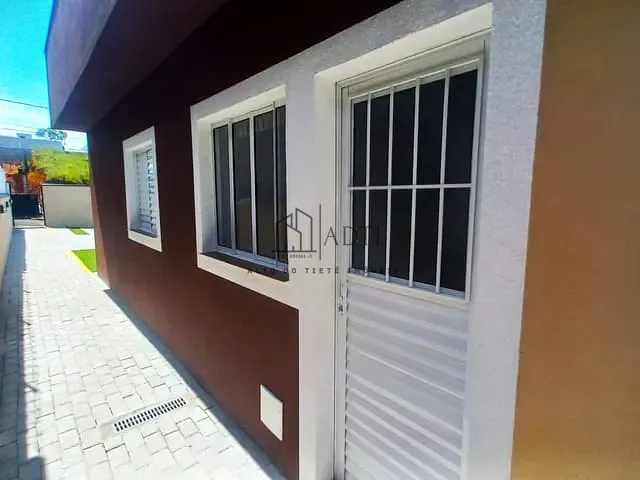 Casa 2 quartos e 2 banheiros, à venda, no bairro Vila São Paulo em Mogi das Cruzes