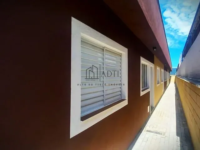 Casa 2 quartos e 2 banheiros, à venda, no bairro Vila São Paulo em Mogi das Cruzes