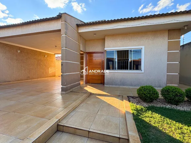 Casa com 360m² 3 quartos e 3 banheiros, à venda, no bairro Núcleo Habitacional Afonso Alves de Camargo em Apucarana