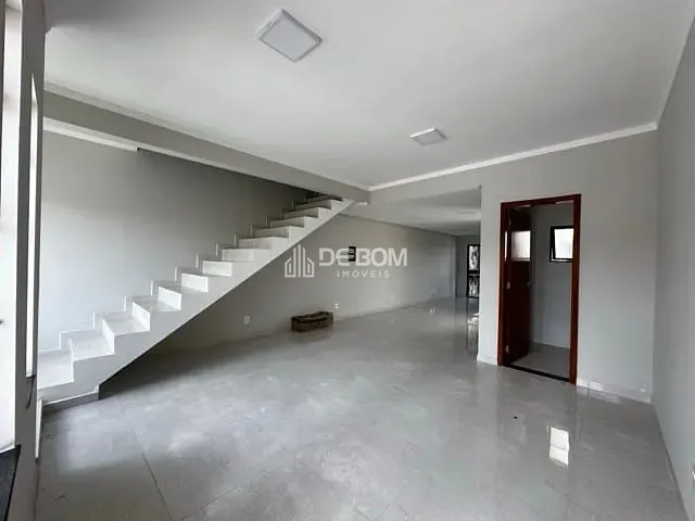 Casa com 125m² 3 quartos e 1 banheiro, à venda, no bairro Jardim das Acácias em Poços de Caldas