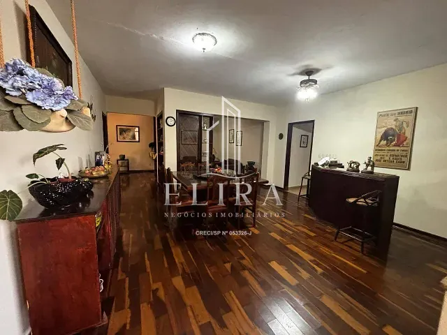 Casa com 305m² 3 quartos e 6 banheiros, à venda, no bairro Centro em Americana