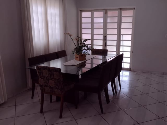 Casa com 360m² 4 quartos e 3 banheiros, à venda, no bairro Jardim Schmitt em São José do Rio Preto