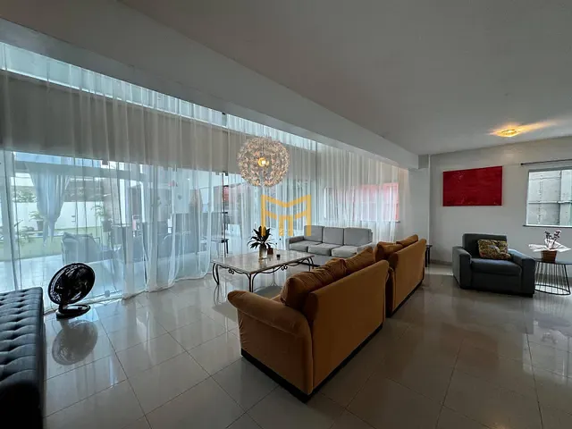 Casa 5 quartos e 8 banheiros, à venda, no bairro Parque Verde em Belém