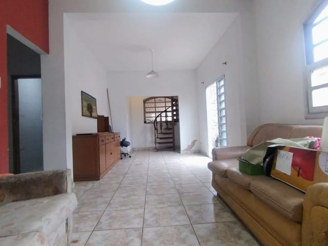 Casa com 336m² 8 quartos e 4 banheiros, à venda, no bairro Piedade em Rio de Janeiro