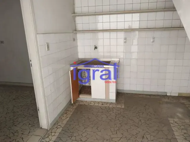 Casa com 220m² 4 quartos e 3 banheiros, à venda, no bairro Cidade Vargas em São Paulo