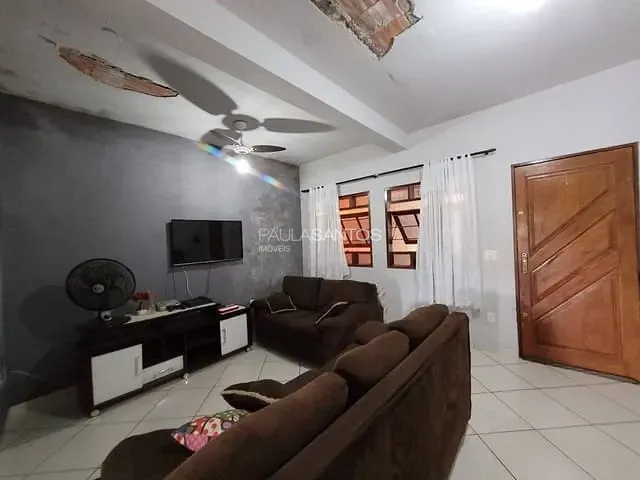 Casa com 125m² 1 quarto e 1 banheiro, à venda, no bairro Jardim Santo Amaro em Sorocaba
