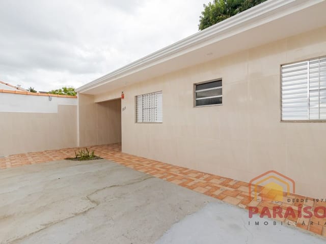 Casa com 458m² 2 quartos e 1 banheiro, à venda, no bairro Uberaba em Curitiba