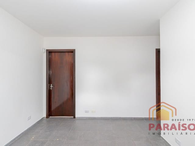 Casa com 458m² 2 quartos e 1 banheiro, à venda, no bairro Uberaba em Curitiba