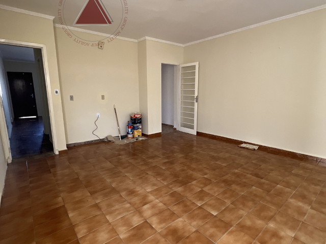 Casa com 290m² 3 quartos e 2 banheiros, à venda, no bairro Jardim Riviera em Franca