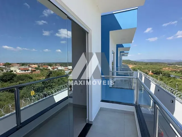 Casa 2 quartos e 1 banheiro, para alugar, no bairro Santa Tereza em Araçuaí