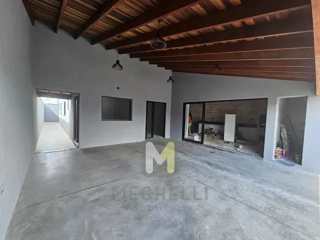 Casa com 300m², à venda, no bairro Dom Camilo em Serrana
