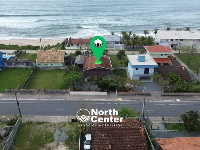 Casa com 600m² 3 quartos e 2 banheiros, à venda, no bairro Salinas em Balneário Barra do Sul