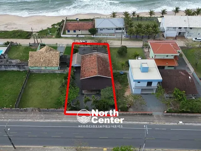 Casa com 600m² 3 quartos e 2 banheiros, à venda, no bairro Salinas em Balneário Barra do Sul