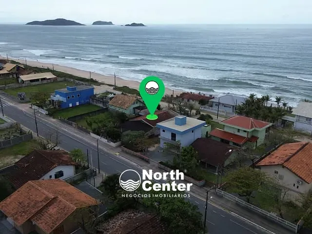 Casa com 600m² 3 quartos e 2 banheiros, à venda, no bairro Salinas em Balneário Barra do Sul