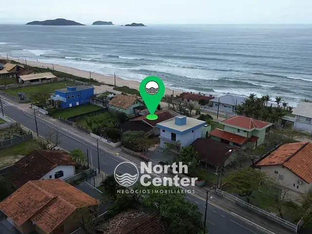 Casa com 600m² 3 quartos e 2 banheiros, à venda, no bairro Salinas em Balneário Barra do Sul